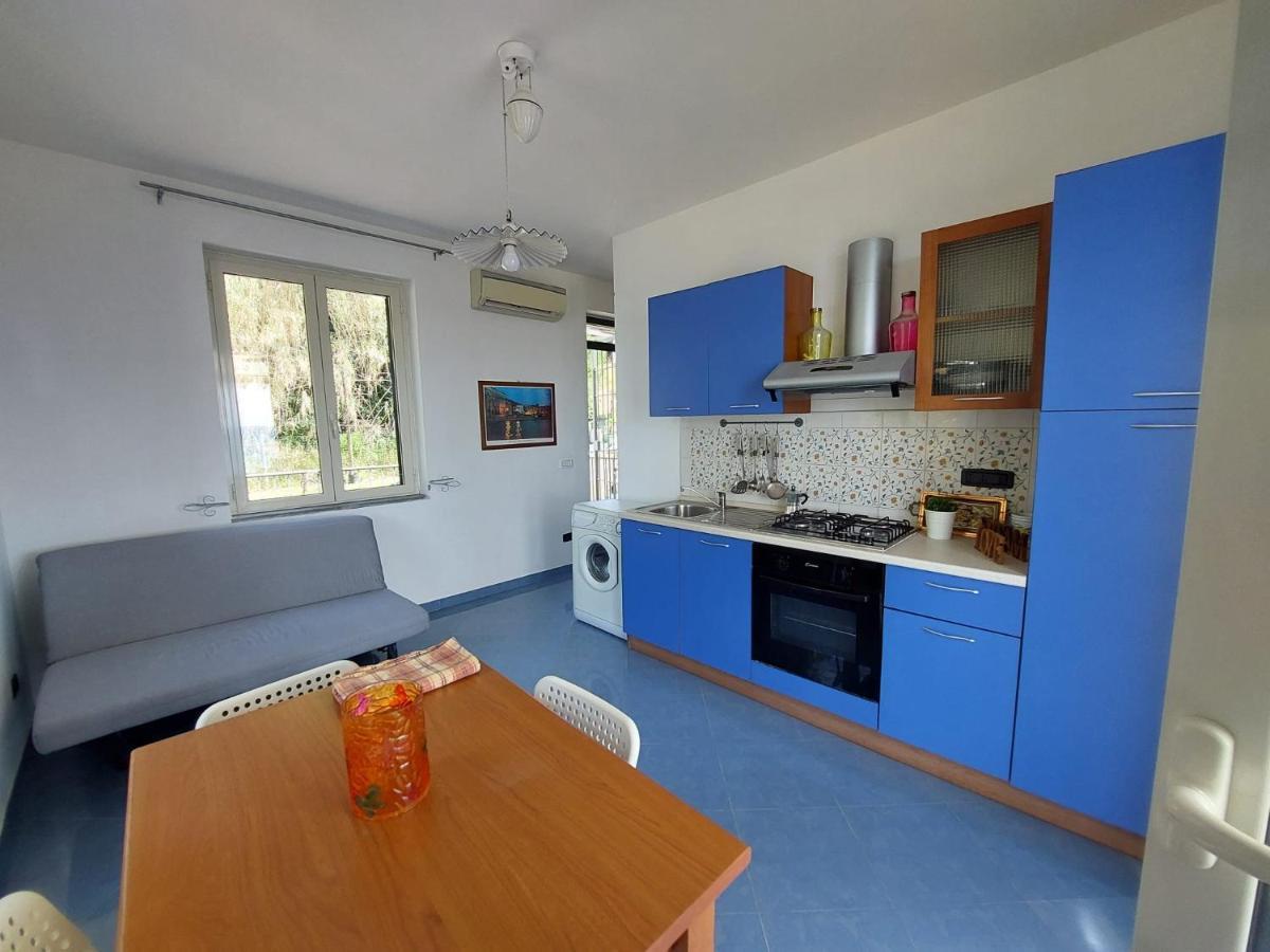 Waikiki Beach Apartments Santa Maria di Castellabate Kültér fotó
