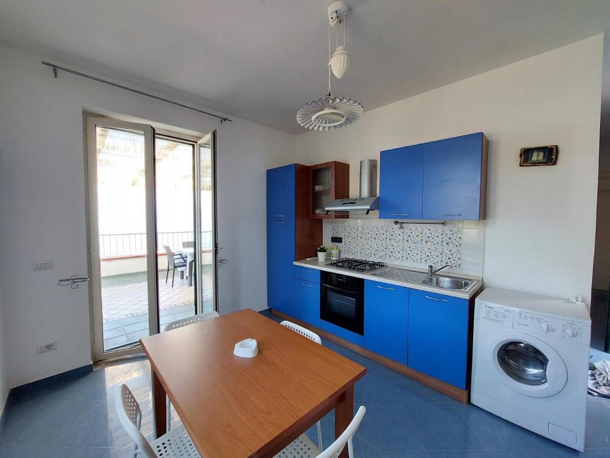 Waikiki Beach Apartments Santa Maria di Castellabate Kültér fotó
